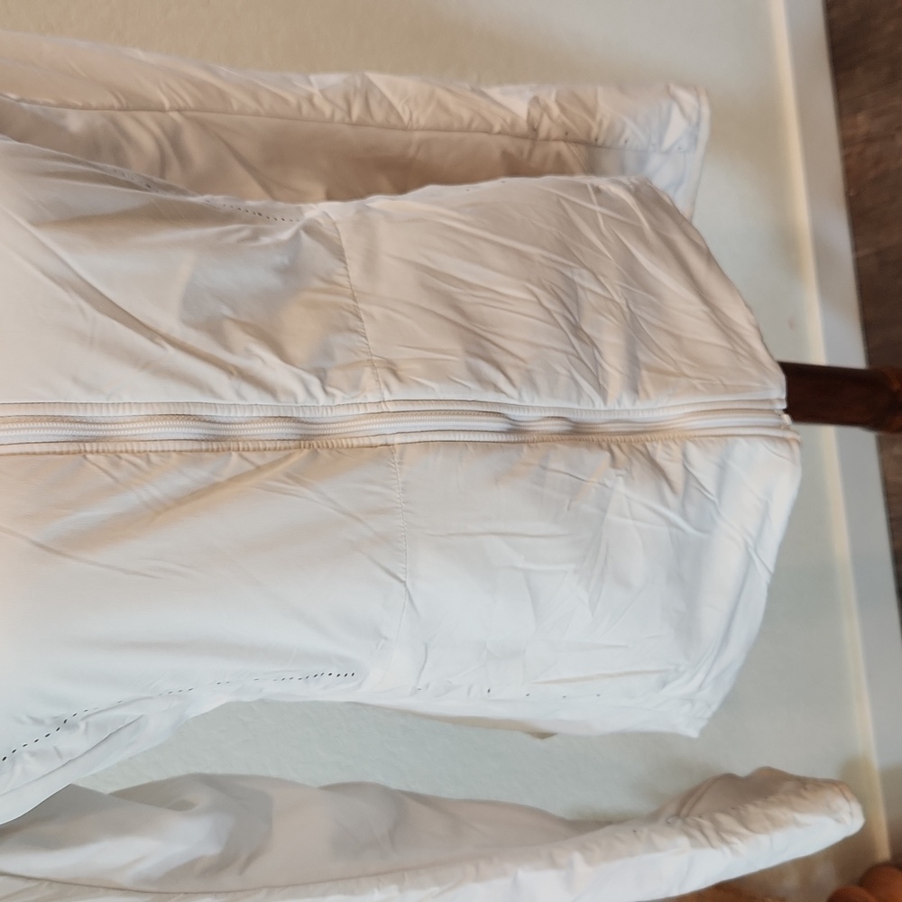 Lululemon Run For Cold Primaloft Jacket - image 4